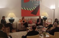 Порошенко зустрівся з послами країн "Групи семи" і ЄС в Україні