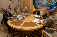 Зеленский собрал срочное совещание из-за гибели военных на Донбассе