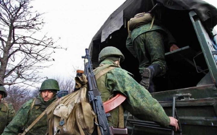 На Донеччині рашисти планують забирати на війну працівників бюджетних і комунальних установ