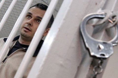Стан Сенцова погіршився, але від госпіталізації він відмовляється (оновлено)