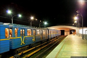 В Киеве остановилось метро