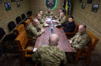 Зеленський відвідав українських бійців на Олександрівському напрямку і вручив нагороди