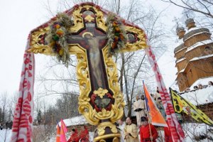 В Мамаевой слободе прошли крещенские купания 