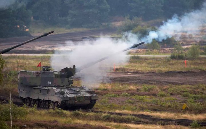 Германия начала тренировку украинских военных на Panzerhaubitze 2000