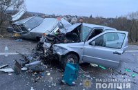Четверо взрослых и ребенок пострадали в ДТП под Тернополем