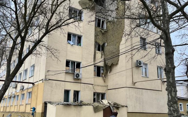 Росіяни обстрілюють Херсон, троє загиблих