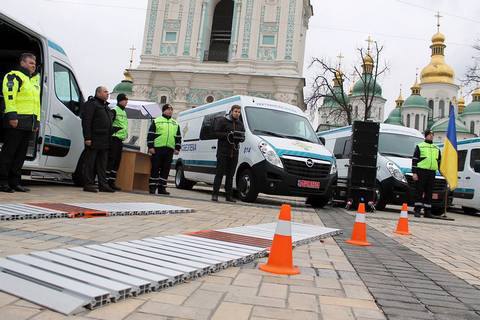 Украина планирует запустить автоматический весовой контроль на дорогах с 2018 года