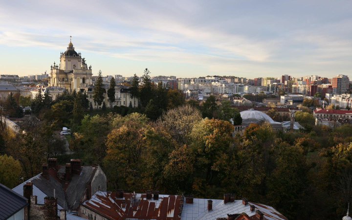 Львівська мерія звернулася до Зеленського, Стефанчука і Шмигаля через ситуацію з Митрополичими садами