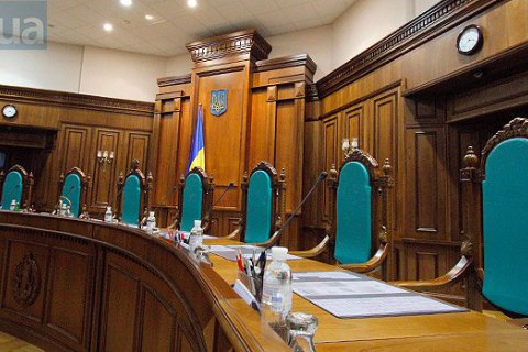 Конституционный Суд третий раз не смог избрать председателя