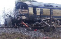 Три людини загинули в результаті зіткнення поїзда з вантажівкою у Вінницькій області