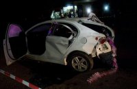 В Харькове полицейский и двое патрульных врезались в столб при попытке оторваться от патруля