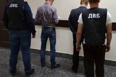 В Виннице капитан полиции "улучшал показатели" путем сбыта и хранения наркотиков