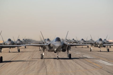 США нанесли удары по востоку Сирии в ответ на обстрел американских объектов в Ираке
