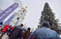 Большинство украинцев намерены оставаться дома в новогоднюю ночь 