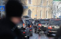 В центре Киева иностранцы устроили стрельбу во время движения кортежа