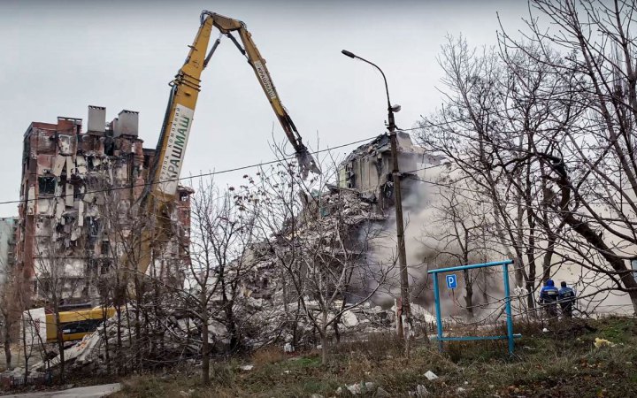 У Маріуполі окупанти щодня зносять щонайменше один будинок
