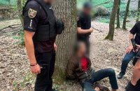 В Ужгороді провели спецоперацію із затримання озброєного чоловіка (оновлено)