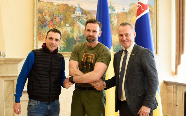 У Словаччині розпочинає функціонувати європейський гуманітарний хаб Закарпатської ОВА