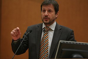 Депутат Законодательного собрания: "Петербургу такой стадион не нужен"