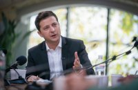Зеленский об отводе войск: "Я как Ван Дамм - в конкретном шпагате"
