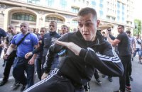 Порошенко сообщил о задержании обидчика журналистов