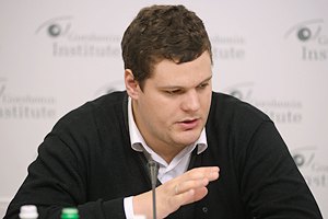 Ильенко: Рада будет работать либо согласно Конституции, либо не будет работать вообще