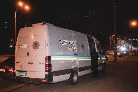 П'яний харків'янин повідомив про "замінування" супермаркету, залишивши в камері схову шматок м'яса