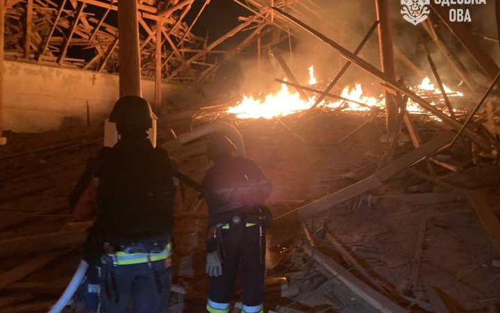 Окупанти уночі атакували цивільну інфраструктуру Одещини