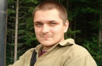 Двух активистов, перевозивших шины, арестовали на месяц