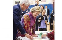 Клинтон проголосовала на выборах президента США