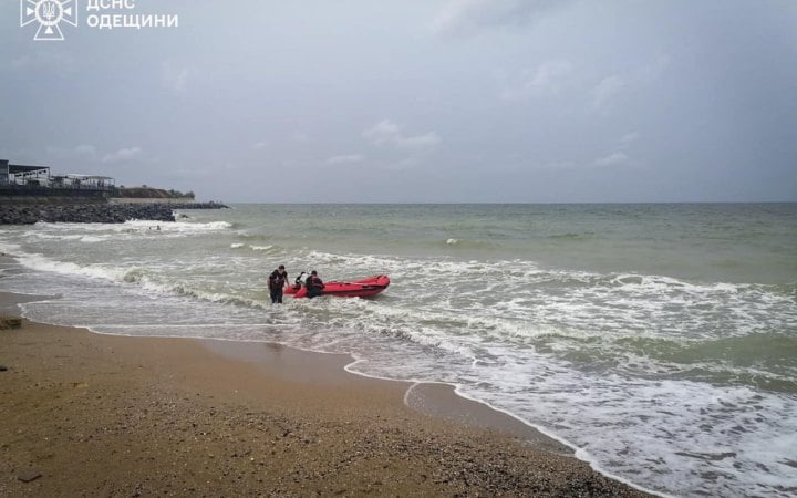 На Одещині знайшли тіло 10-річної дівчинки, яку 19 червня віднесло в море на надувному колі