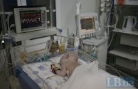 Ми справді піклуємося про медиків? Тоді пустіть батьків у реанімації