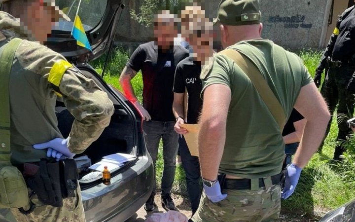 ​На Запоріжжі працівник ДСНС запустив канал збуту вогнепальної зброї, - прокуратура