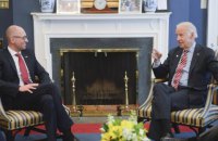 США готовы предоставить Украине помощь в проведении судебной реформы, - Яценюк