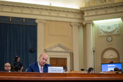 Посол США в ЕС назвал Луценко известным коррумпированным прокурором