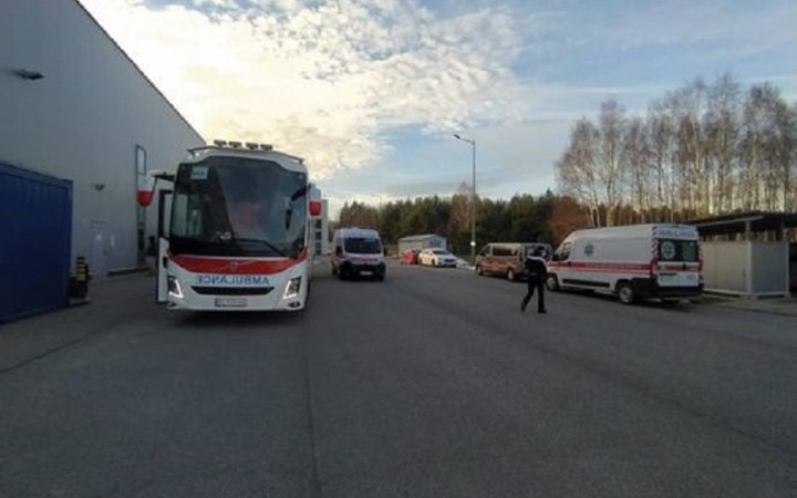 Понад 4 400 постраждалих від війни українців виїхали на лікування за кордон, - МОЗ