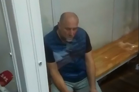 Суд арестовал "святошинского стрелка", ранившего соседа из карабина