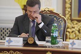 Янукович проведет заседание СНБО, когда - непонятно