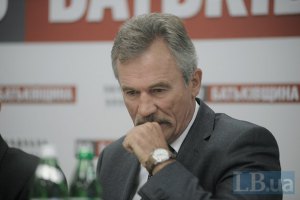 Кандидата от оппозиции в 194 округе пытаются снять с выборов, - Оробец
