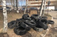 Жители пригорода Львова перекрыли въезд в местный госпиталь из-за слухов о размещении в нем украинцев из Китая