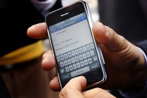 Тайваньская компания, производящая телефоны для Apple, Nokia и Motorola, терпит убытки