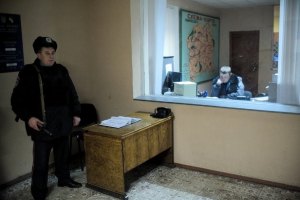 Четверть милиционеров хотят уволиться из-за низкой зарплаты