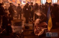 Власть не пускает на Майдан машины с продуктами, - оппозиция