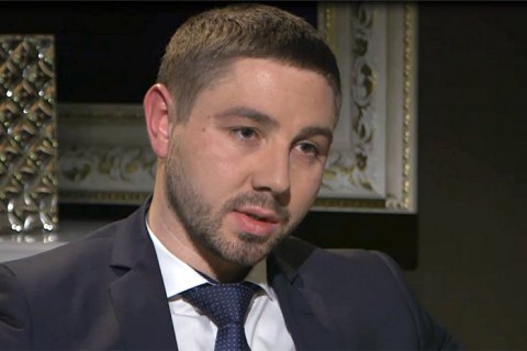 ​Защита Януковича заявила, что экс-президент прикован к постели, и попросила допросить Ставицкого