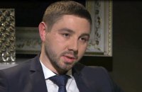 Захист Януковича заявив, що екс-президент прикутий до ліжка, і попросив допитати Ставицького