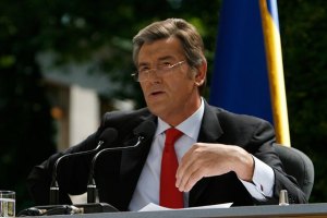 Ющенко прийшов на відкриття Конституційної асамблеї