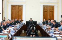 Полторак запретил награждать оружием гражданских лиц