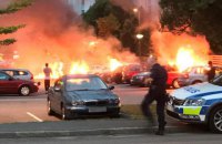 ​В разных городах Швеции подожгли десятки автомобилей