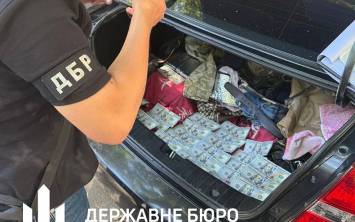 Військовий намагався підкупити прикордонника та втекти за кордон, але той "здав" його ДБР