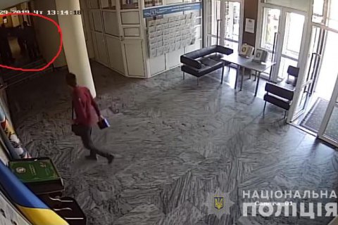 Секретар міськради Борисполя, якого Зеленський назвав "розбійником", побив активіста